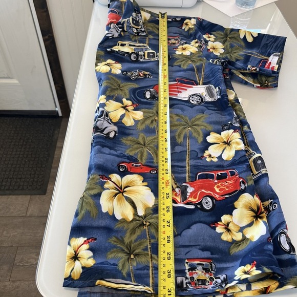 ferugini shirt button Up Men Size XL Haiwian Classic Cars Polyester - Picture 7 of 7